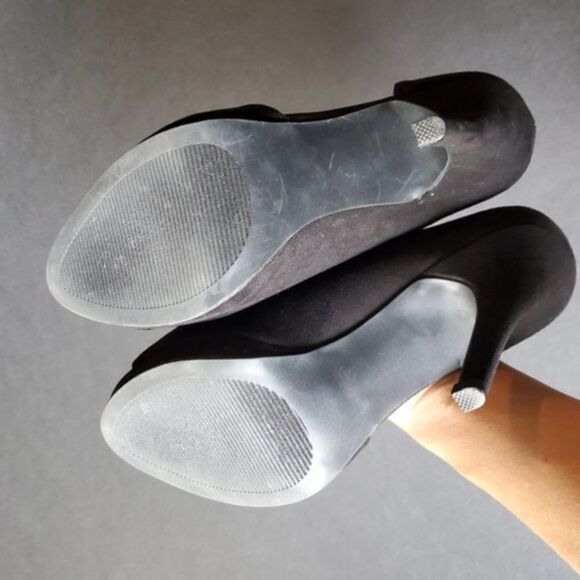 Apt 9 Black Cutout Heels - Picture 6 of 8